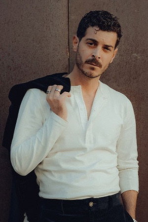 Antón Lofer portrait