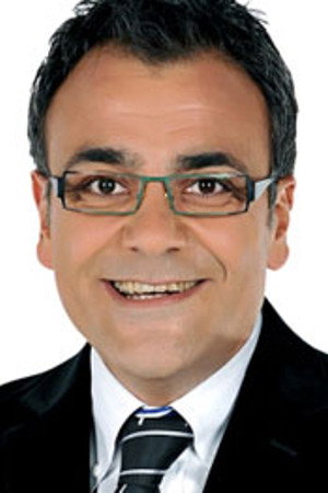 Mesut Yar portrait