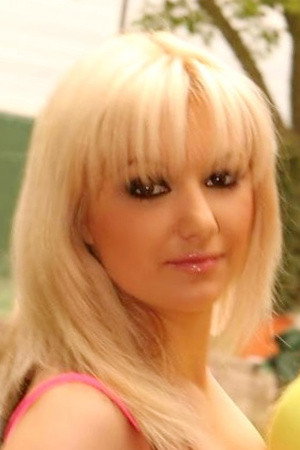 Flory portrait