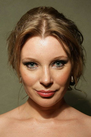 Veronica Sywak portrait