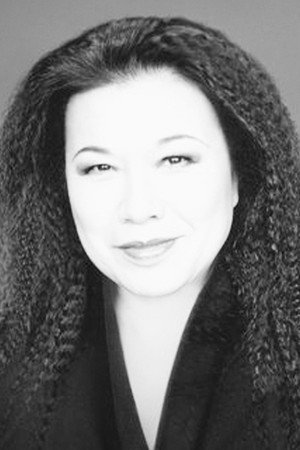 Eiko Ishioka portrait
