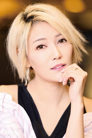 Becky Lee portrait