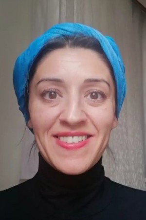 Ebru Çapraz portrait