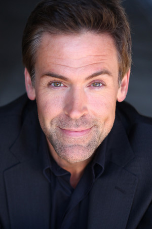 Marc Raymond portrait