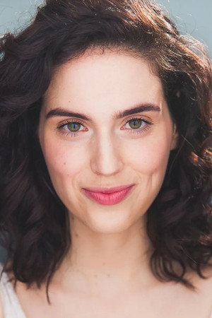 Eva Victor portrait