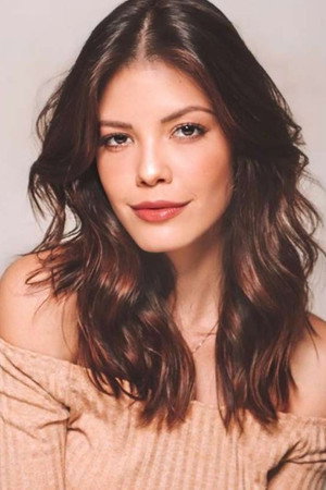 Vitória Strada portrait