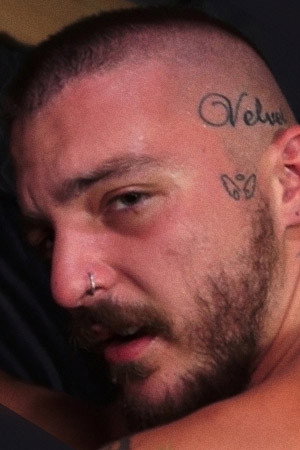 Blew Velvet portrait
