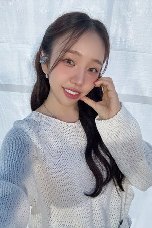 Baek A-yeon portrait