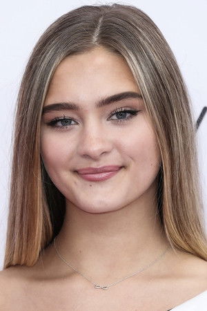 Lizzy Greene portrait