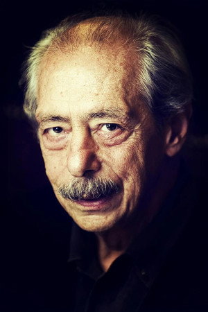 Genco Erkal portrait