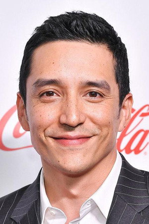 Gabriel Luna portrait