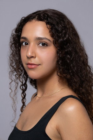 Sarah de Carvalho portrait