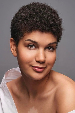 Sissi Nylia Benita portrait