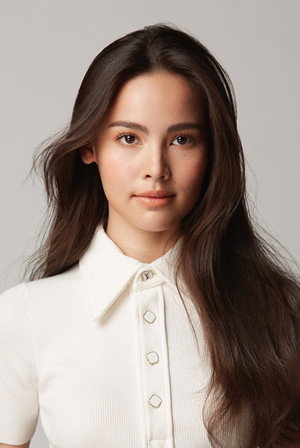 Urassaya Sperbund portrait