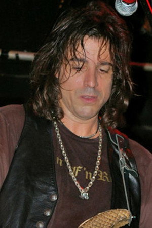 Warren DeMartini portrait