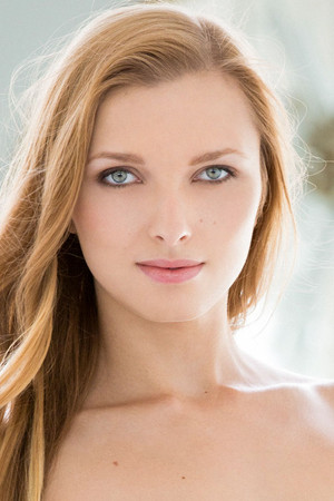 Layna Landry portrait