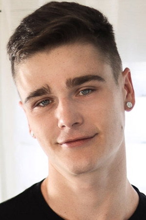 Travis Stevens portrait