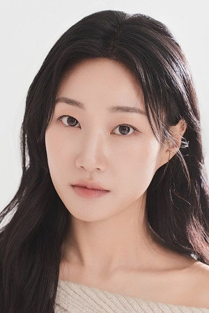 Ha Yoon-kyung portrait