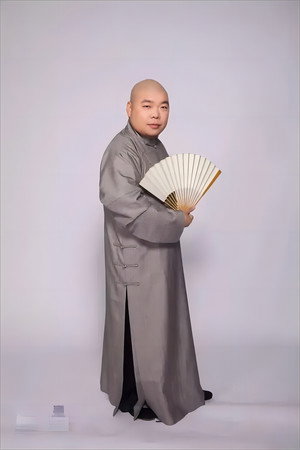 Lang Heyan portrait
