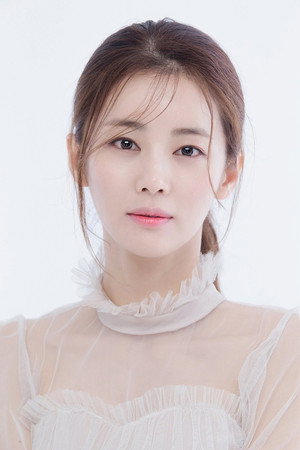 Lee Ga-ryeong portrait