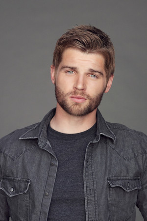 Mike Vogel portrait