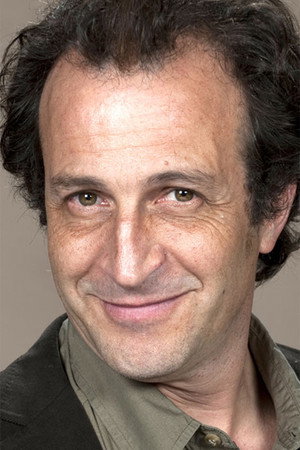 Daniel Giménez Cacho portrait