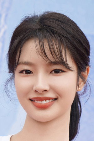 Xu Ruohan portrait