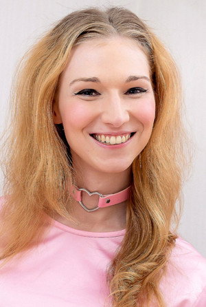 Ella Venus portrait