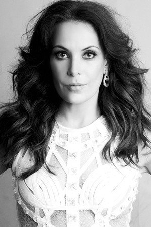 Carolina Ferraz portrait