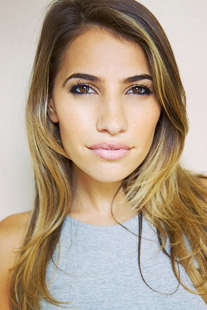 Carly Brooke portrait
