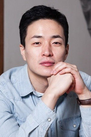 Lee Byeong-heon portrait