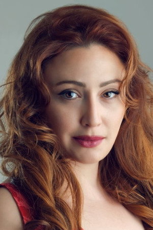 Gülçin Santırcıoğlu portrait