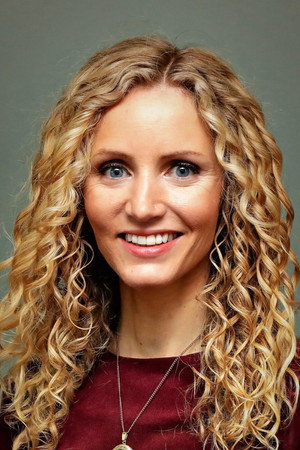 Suzannah Lipscomb portrait