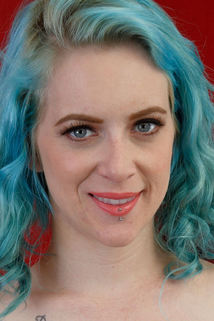 Jeze Belle portrait