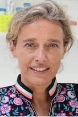 Dr Alexandra Henrion-Caude portrait