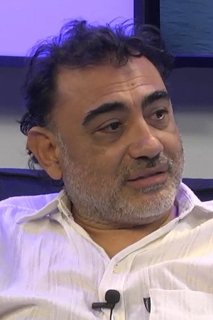 Sebastián Santa Cruz portrait