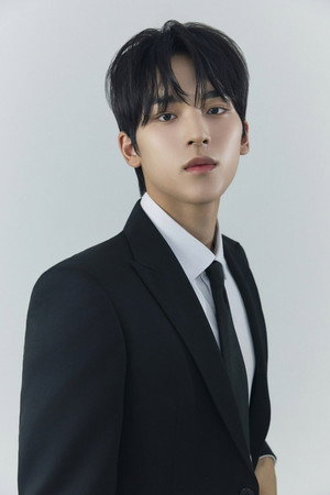 Moon Seong-hyun portrait