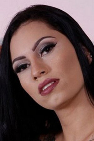 Zarah Santti portrait