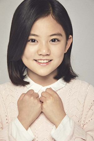 Heo Jung-eun portrait