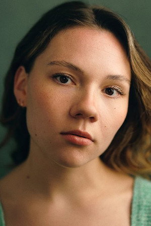 Imogen Elliott portrait