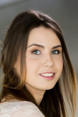 Elle Rose portrait