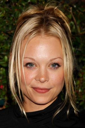 Alexandra Holden portrait