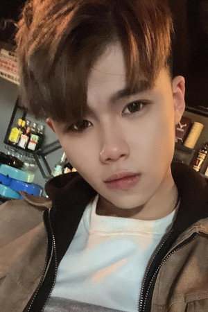 Xiao Di portrait