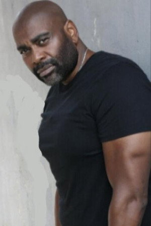 Glenn Magee portrait