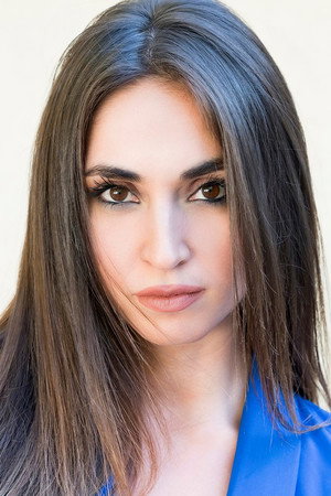 Nihan Gur portrait