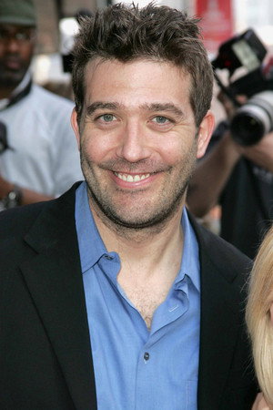 Craig Bierko portrait
