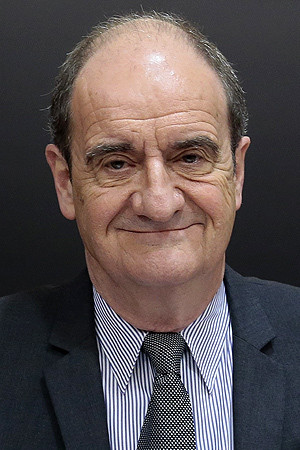 Pierre Lescure portrait