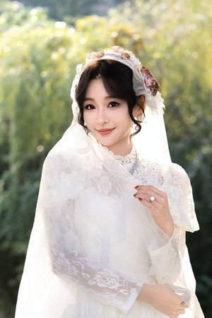 Deng Lingshu portrait
