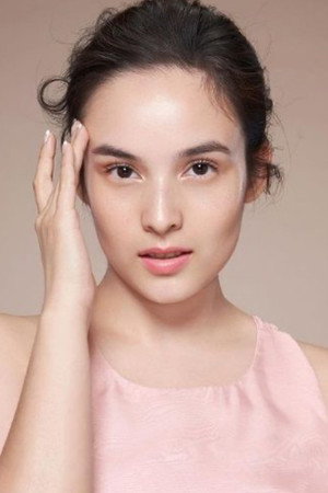 Chelsea Islan portrait