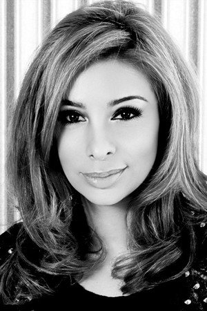 Shobna Gulati portrait